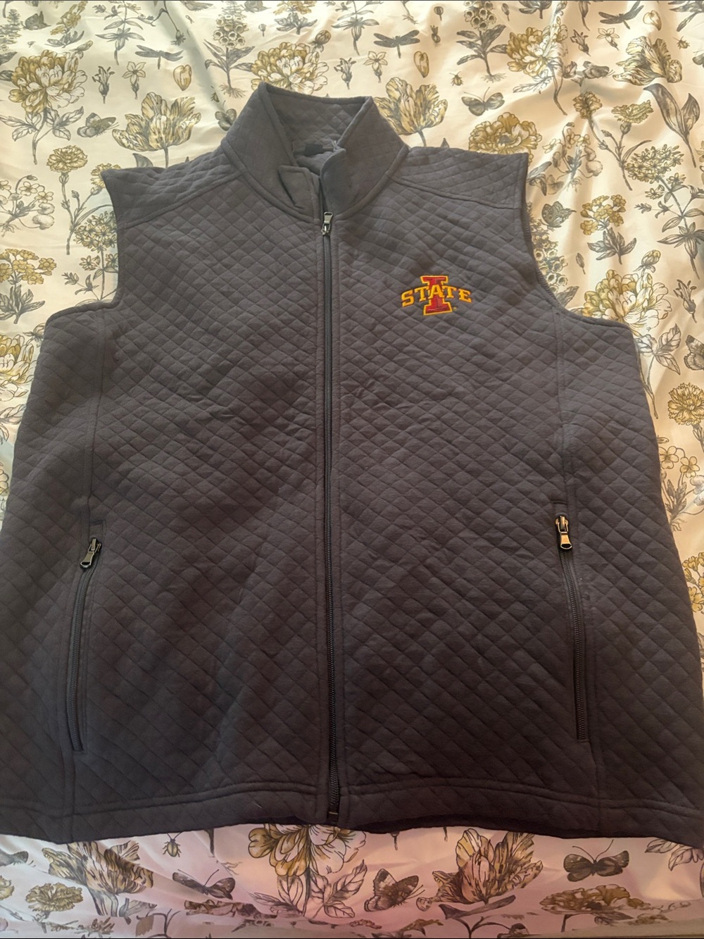 LG Men's Quilted Vest with Iowa State Logo - Charcoal Gray